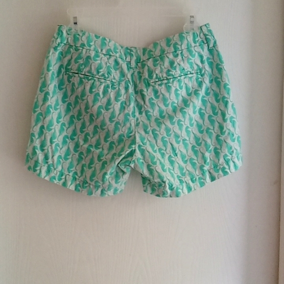 Old Navy | Stylish White and Green High Rise Shorts - Picture 3 of 4